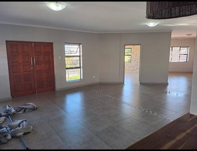3 BEDROOM PROPERTY TO RENT IN ROOI RIVIER RIF
